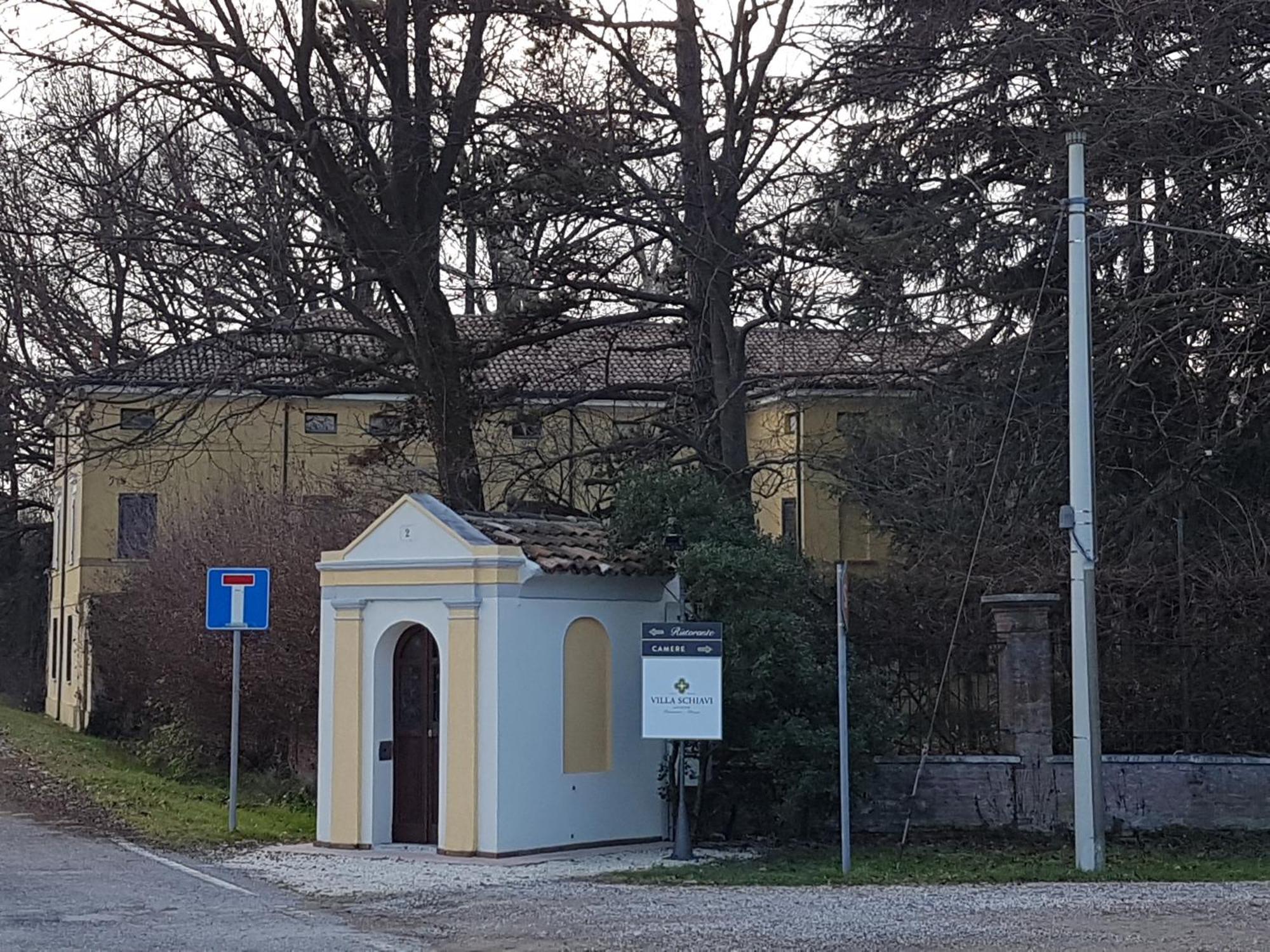 Villa Schiavi Sermide Exterior foto