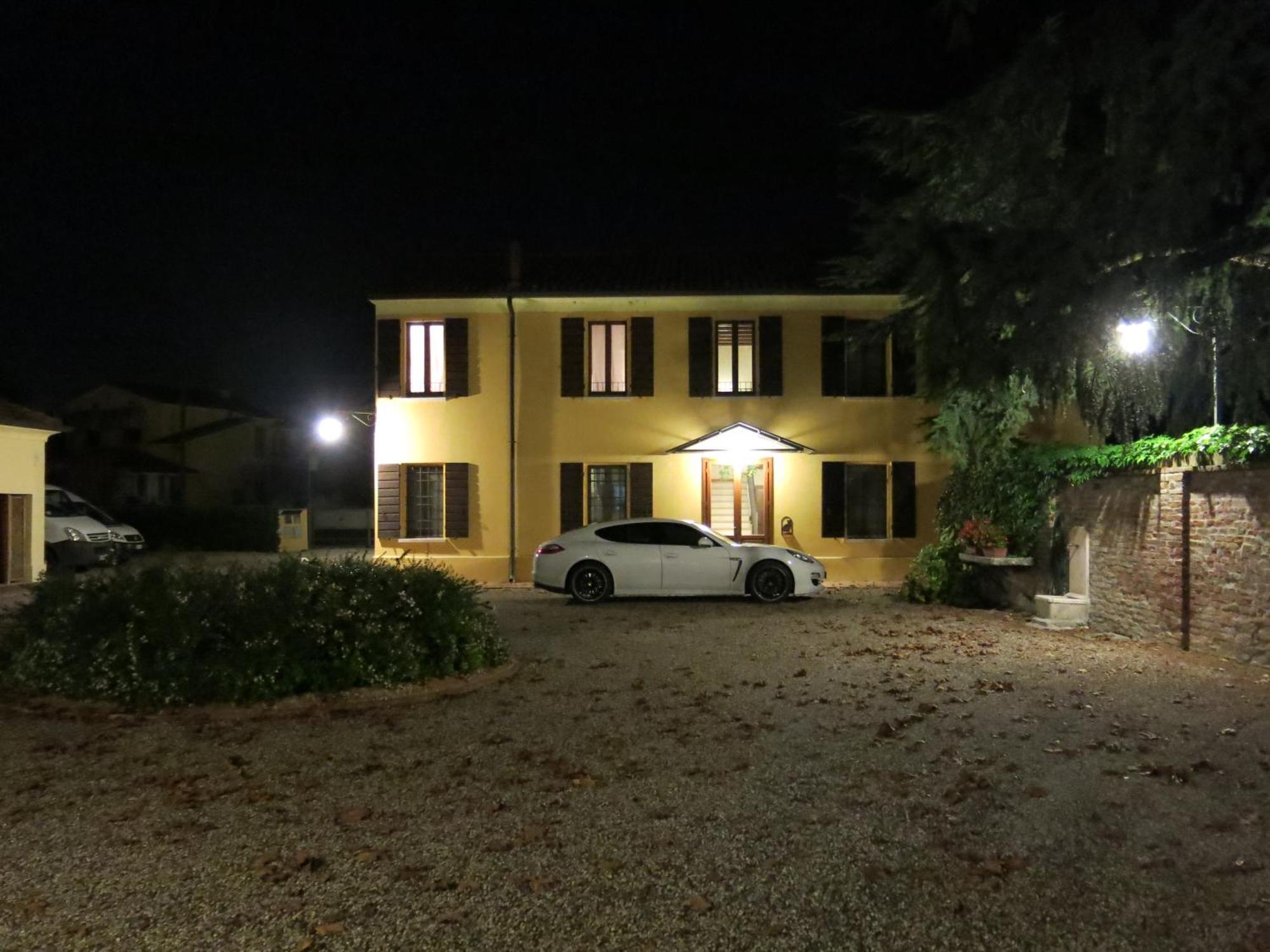 Villa Schiavi Sermide Exterior foto