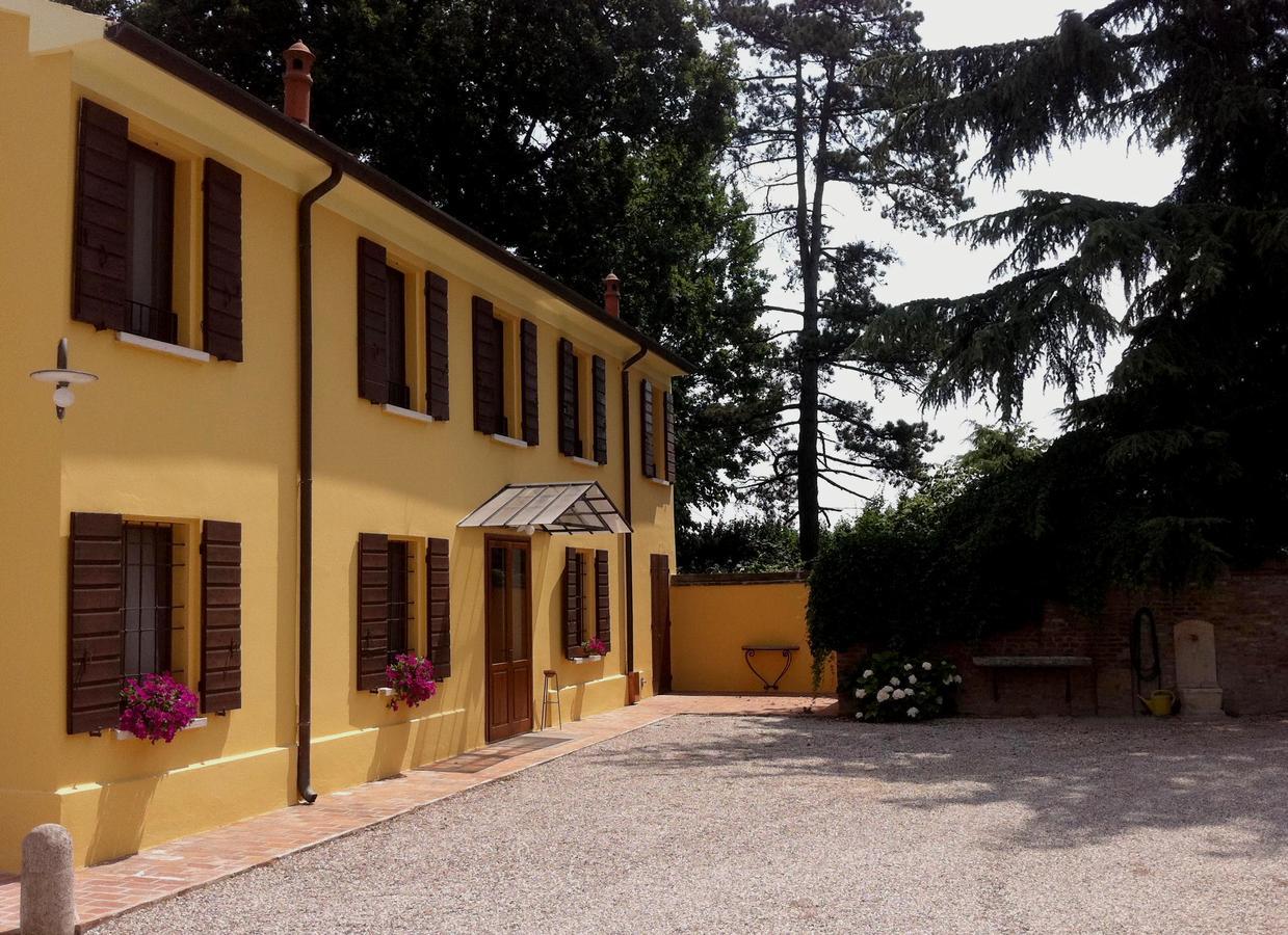 Villa Schiavi Sermide Exterior foto