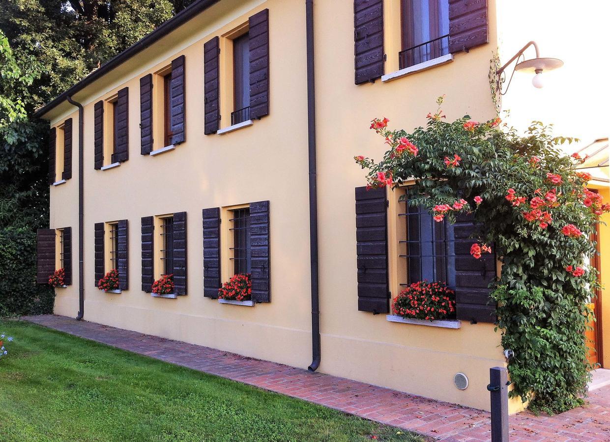 Villa Schiavi Sermide Exterior foto