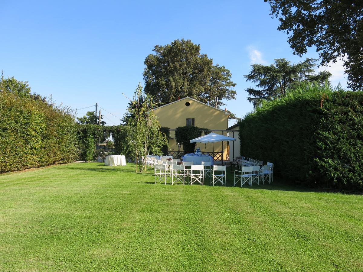 Villa Schiavi Sermide Exterior foto
